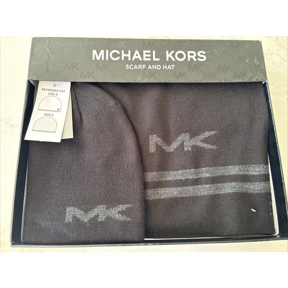 Michael Kors Mens Reversible Beanie Hat Scarf Set Black Grey Gift MK Logo New - Picture 1 of 4